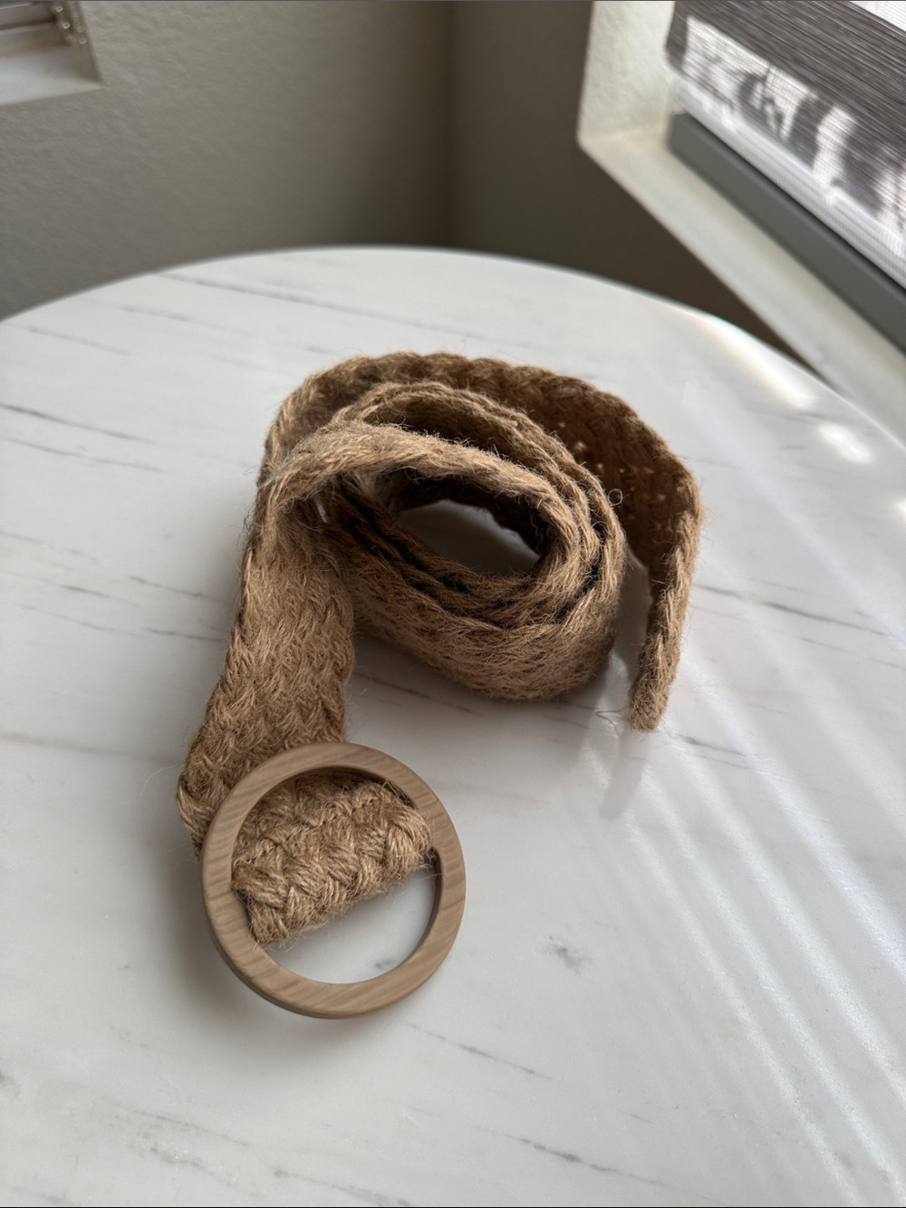 Woven Jute Round Buckle Belt - Natural Brown